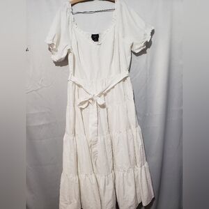 White CCX Dress Size Large Ruffle Skirt Fully Lined